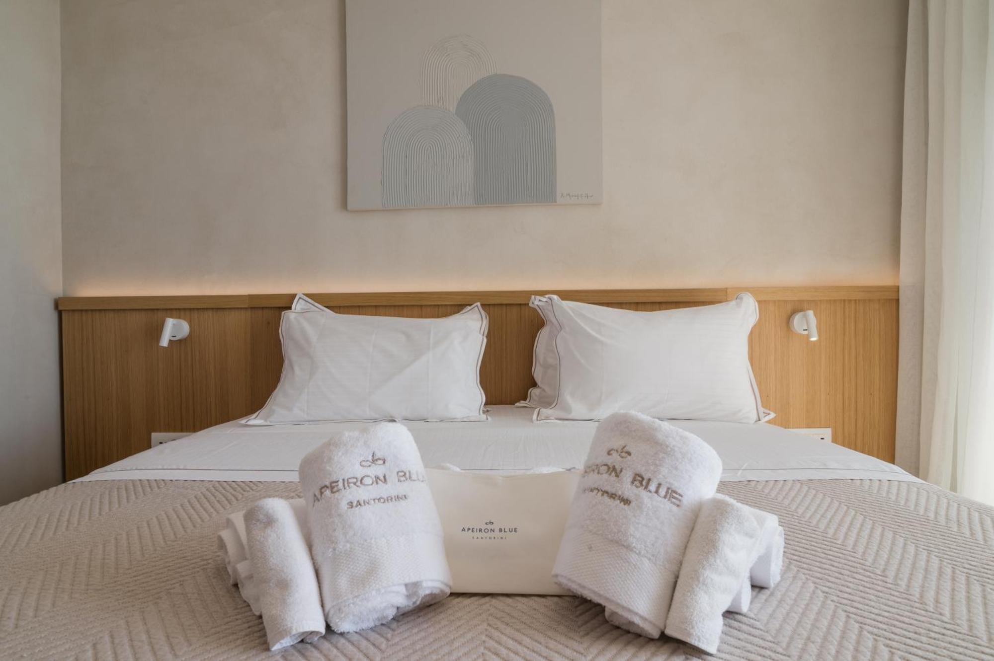Apeiron Blue Santorini - Sustainable Adults Only 14 Plus Fira  Habitación foto