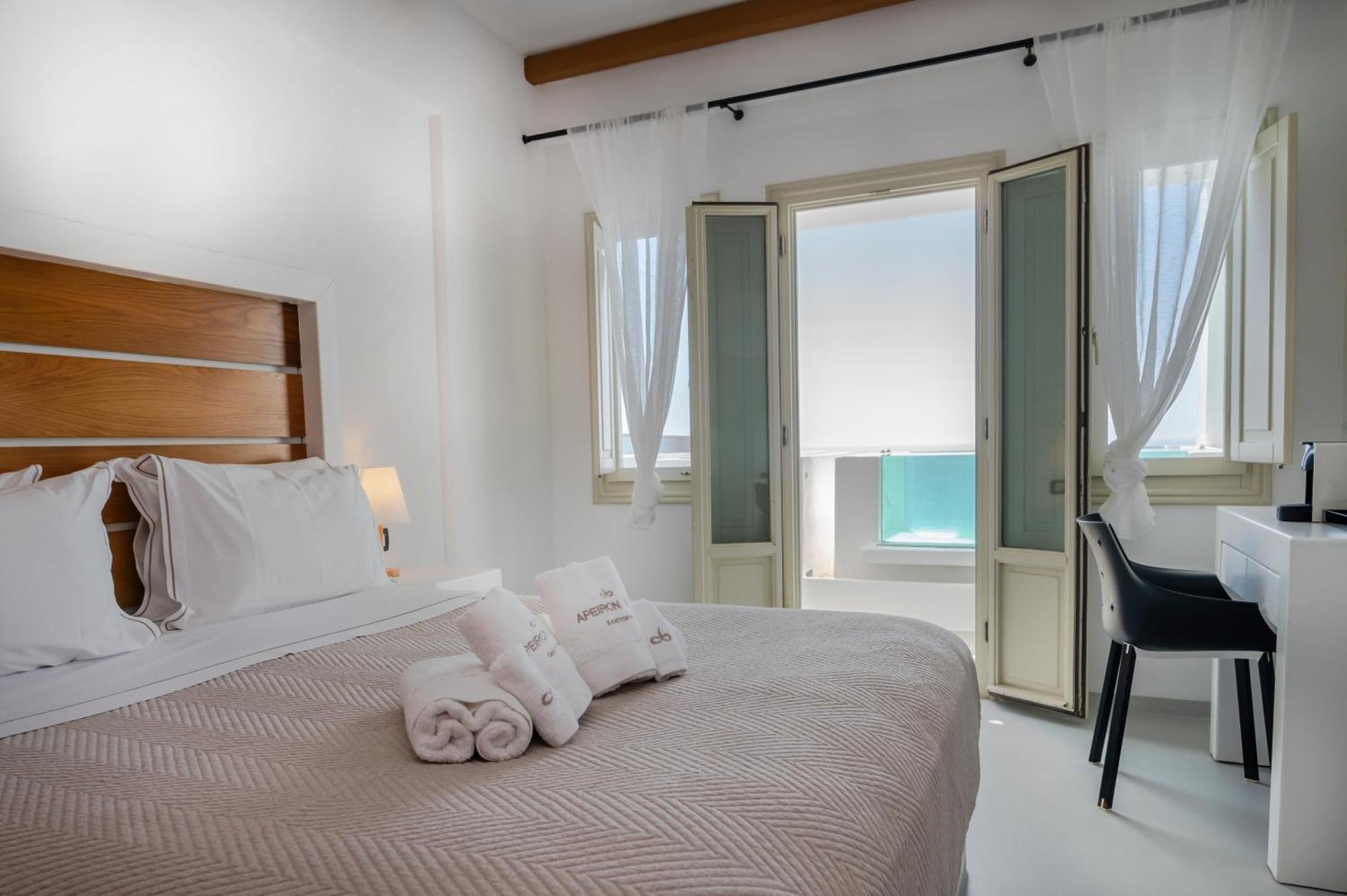 Apeiron Blue Santorini - Sustainable Adults Only 14 Plus Fira  Exterior foto