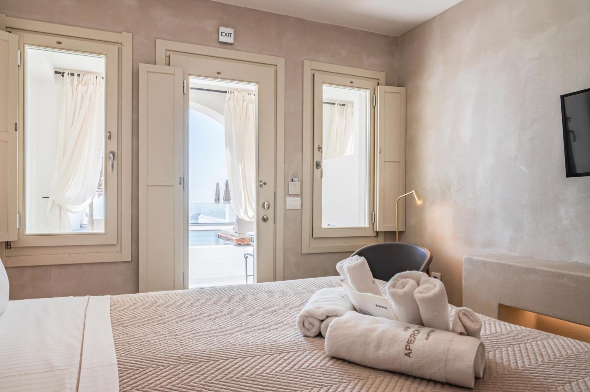 Apeiron Blue Santorini - Sustainable Adults Only 14 Plus Fira  Exterior foto